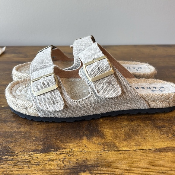 Manebi Beige Sandals with Buckle 40 NWOT - Picture 1 of 8